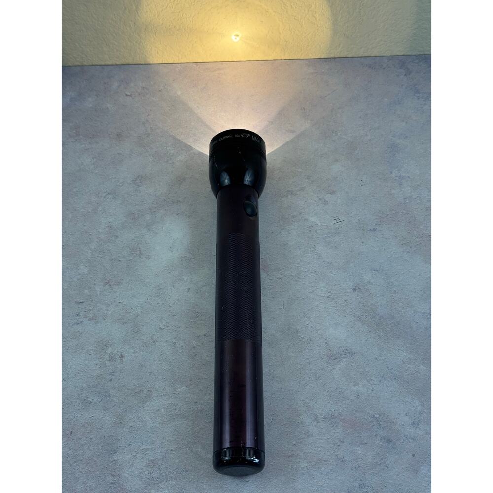 MAG-LITE Large 3 D Cell MAGLITE 12” Purple Maroon Flashlight Torch Baton Tested
